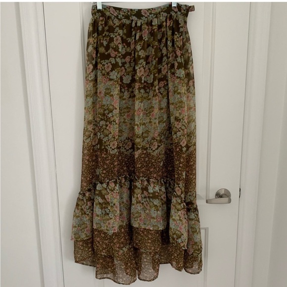 H&M Floral Maxi Skirt side Zipper size 6 - Picture 3 of 7